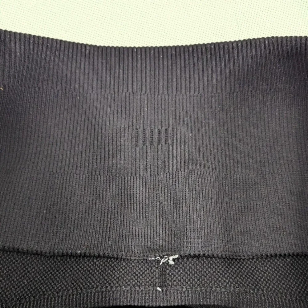 Lululemon Compression Leggings 8 Black Athleisure‎ Workout - Picture 5 of 5